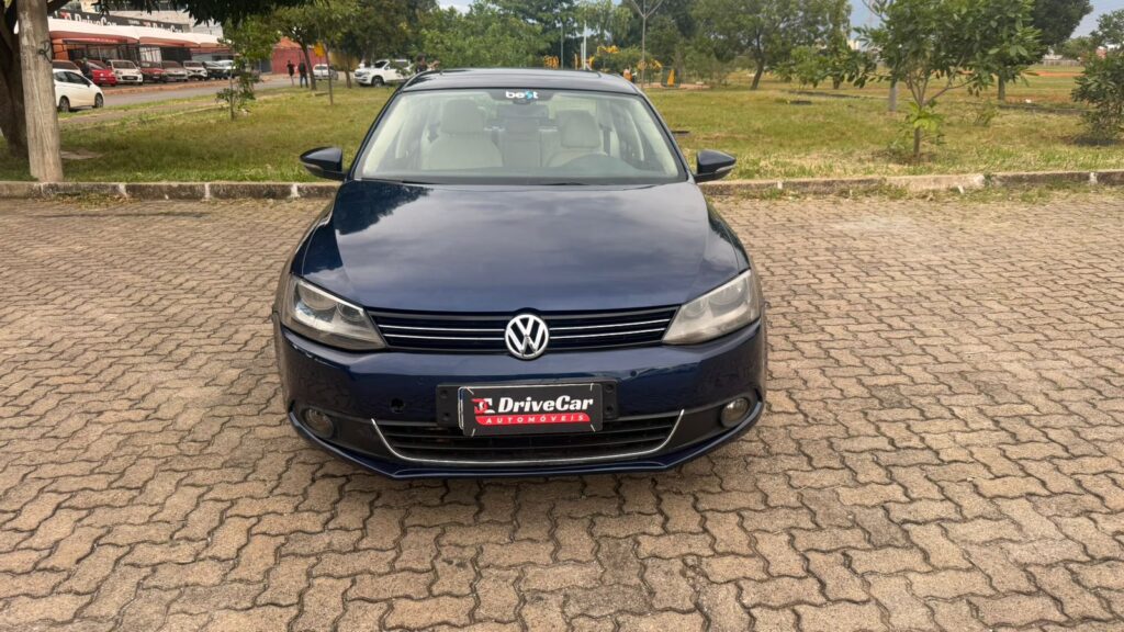 JETTA COMFORTLINE 2.0 T.FLEX 8V 4P TIPT 2012 VOLKSWAGEN